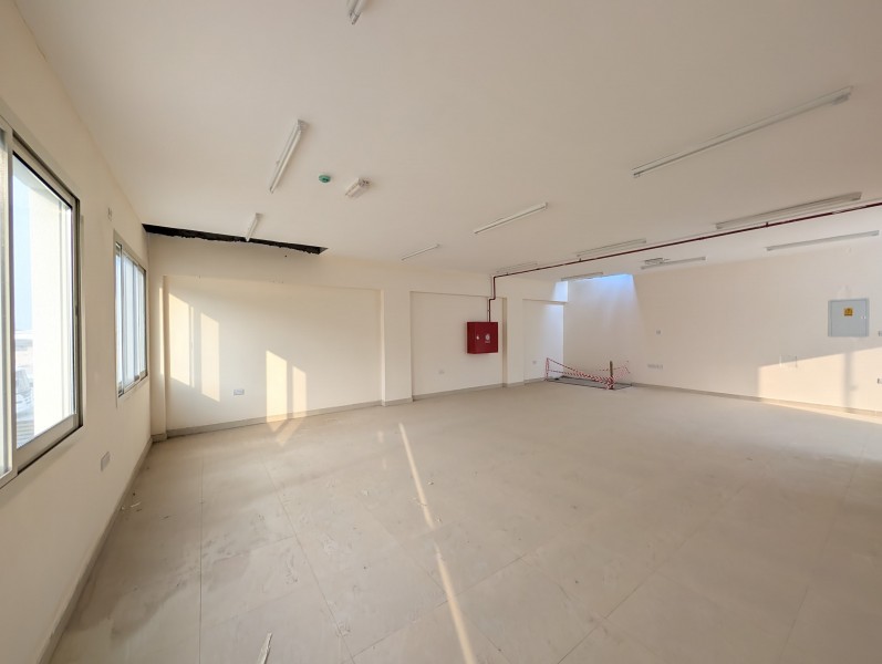 370 SQM Full Building |Multi-Purpose |free parking - Image 7