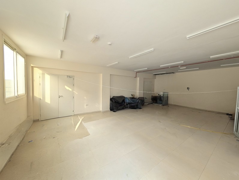 370 SQM Full Building |Multi-Purpose |free parking - Image 8