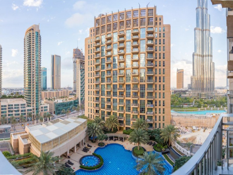Low Floor| Unfurnished | Pool View EMAAR Building